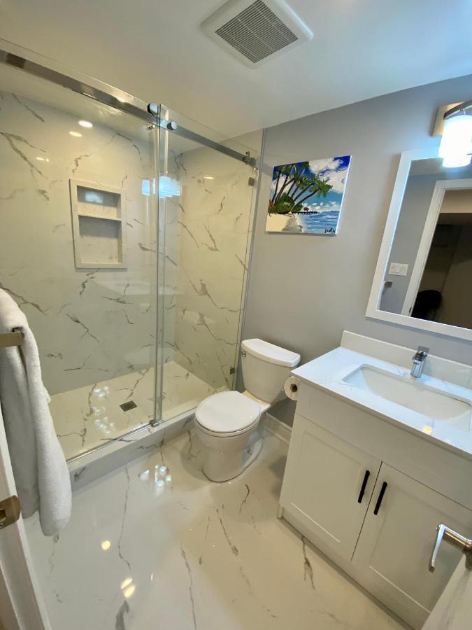 2 Bedroom With 2 Ensuites Unit In Richmond Hill Exterior foto